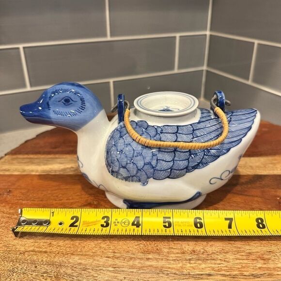 Vintage Blue and White Porcelain Handpainted Duck Teapot - Picture 7 of 9